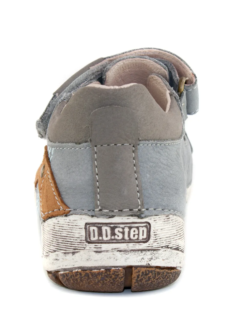 D.D. Step big kid double strap boy sandals/open shoes grey with brown wave size US 13-4