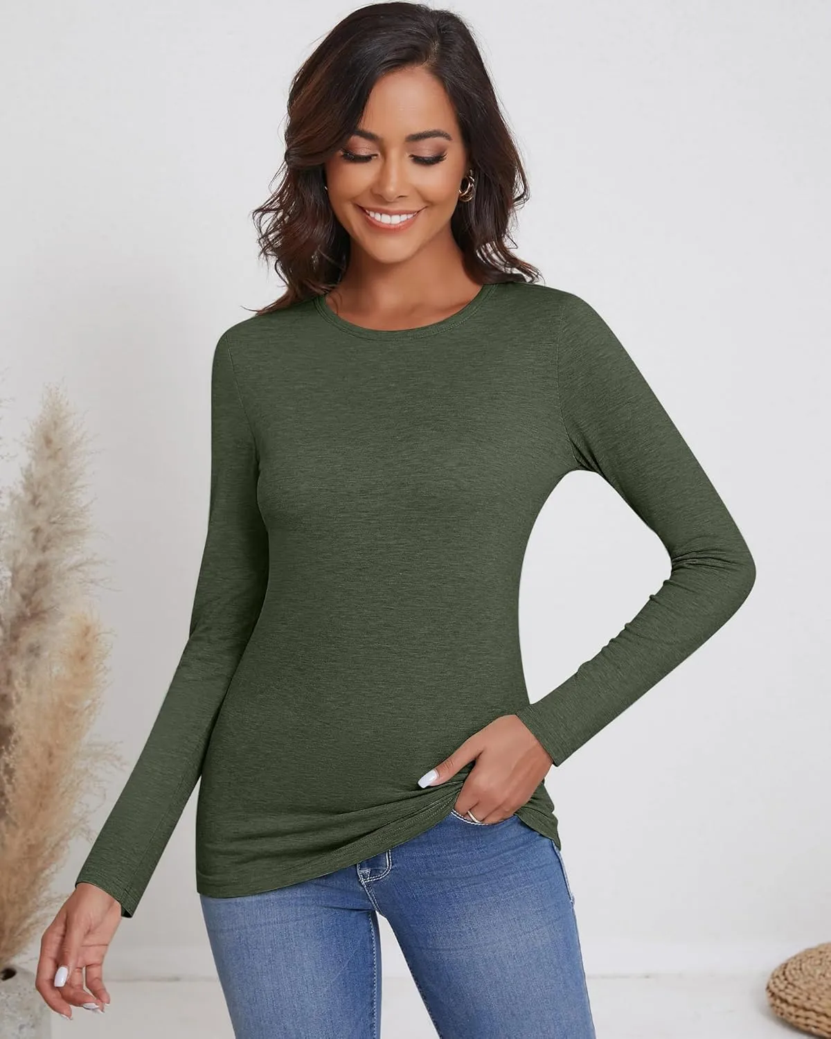 Ficerd 3 Packs Women's Long Sleeve Shirts Crew Neck Shirts 2025 Fall Tops Basic Tee Casual Loose Fit Clothes Outfits Blouse