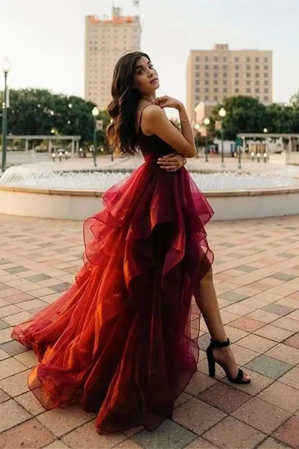 Long Tiered Tulle Prom Dresses with Split for Women V-Neck Glitter Formal Evening Ball Gown Spaghetti Straps c13