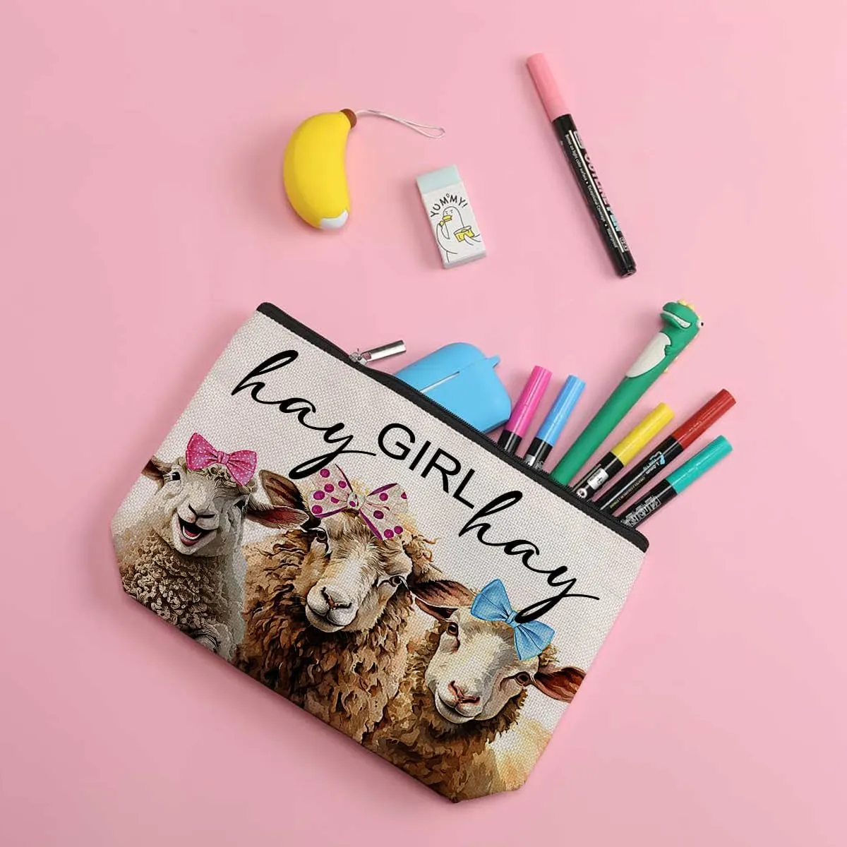 Vintage Funny Sheep Gifts Farm Animals Western Makeup Bag Animal Gifts Graduation Mothers Day Birthday Sheep Lover Gift for Girls Women Best Friends Daughter Sister Niece Cosmetic Bag Hay girls Hay